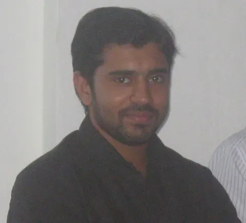 Nivin Pauly portrait